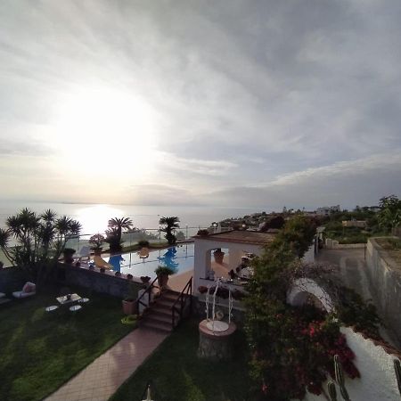 Dimorra Sun And Relax Villa Forio  Luaran gambar